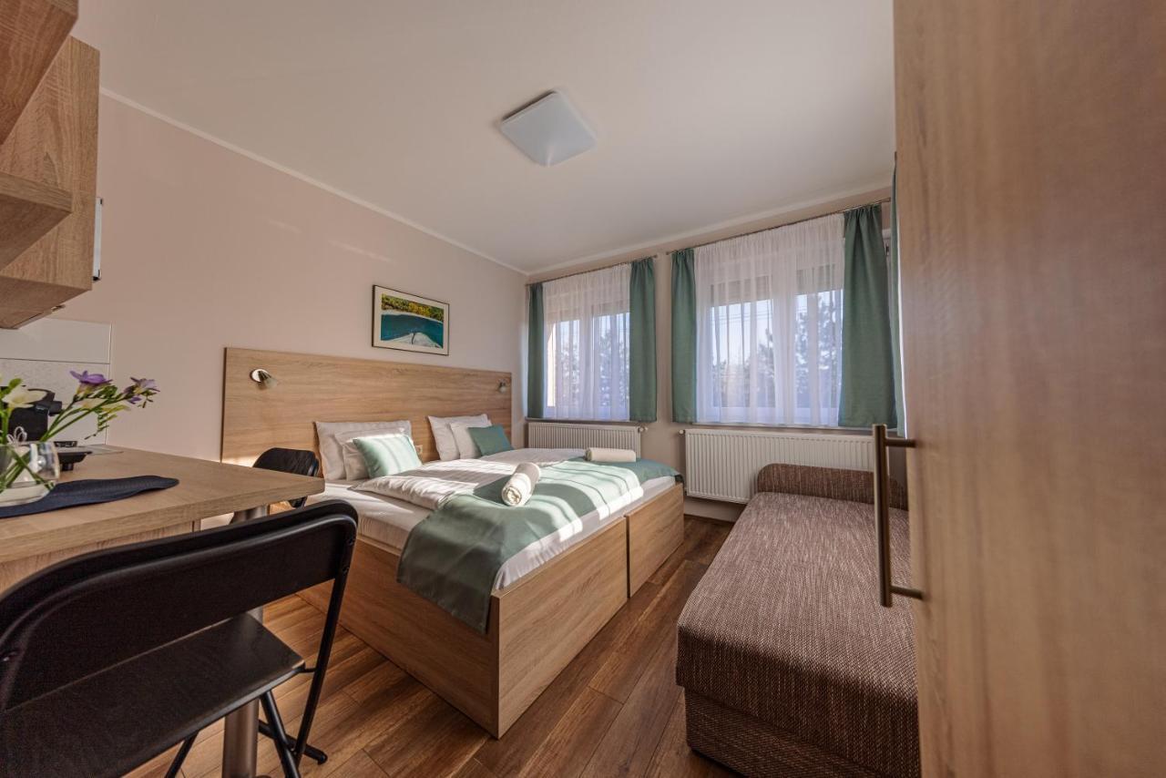 Racz Vendeghaz Hotel Sopron Exterior photo